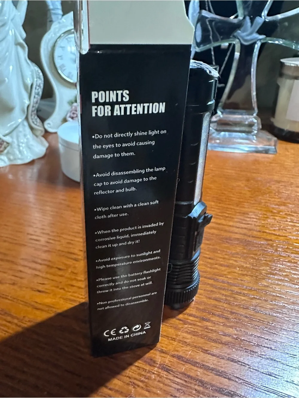 Black Tactical Zoom Flashlight – Portable LED Rechargeable (SMALL) NWT